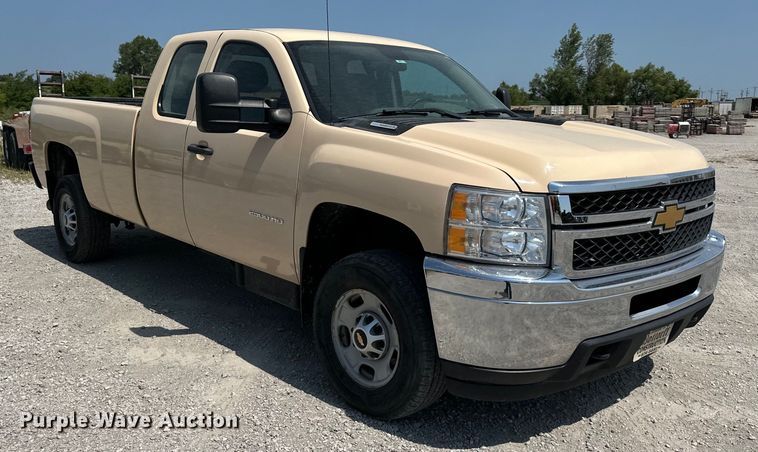 image for item EJ6435 2012 Chevrolet  Silverado 2500HD Ext. Cab pickup truck