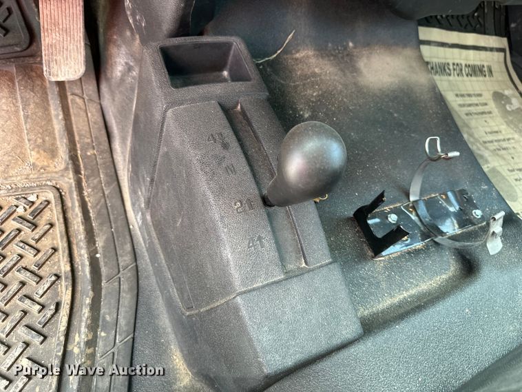 image for item EJ6435 2012 Chevrolet  Silverado 2500HD Ext. Cab pickup truck