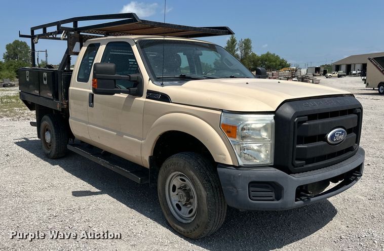image for item EJ6438 2011 Ford F250 Super Duty SuperCab flatbed pickup truck