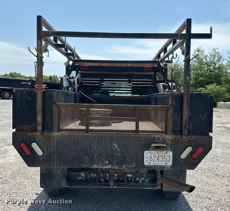 image for item EJ6438 2011 Ford F250 Super Duty SuperCab flatbed pickup truck