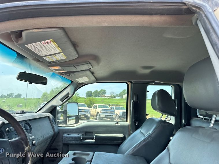 image for item EJ6438 2011 Ford F250 Super Duty SuperCab flatbed pickup truck