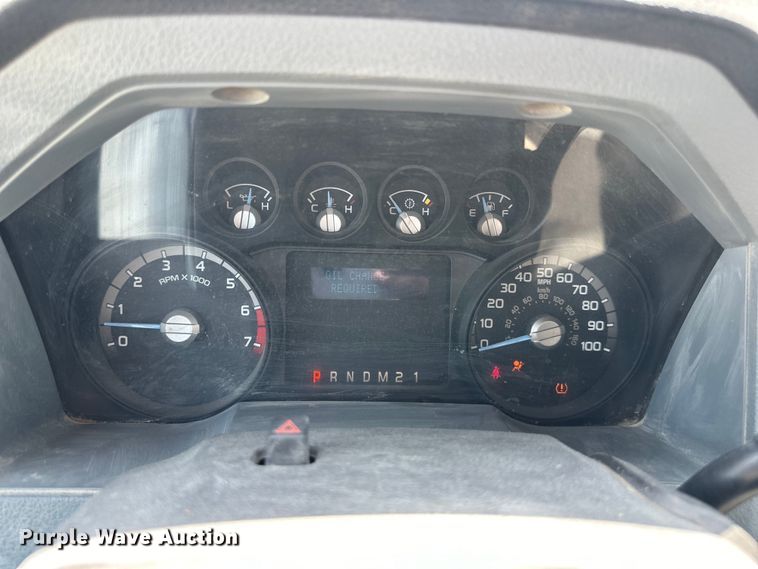 image for item EJ6438 2011 Ford F250 Super Duty SuperCab flatbed pickup truck