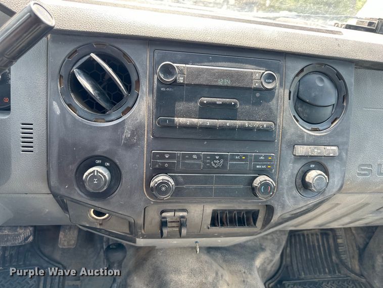 image for item EJ6438 2011 Ford F250 Super Duty SuperCab flatbed pickup truck