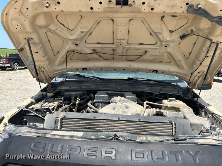 image for item EJ6438 2011 Ford F250 Super Duty SuperCab flatbed pickup truck