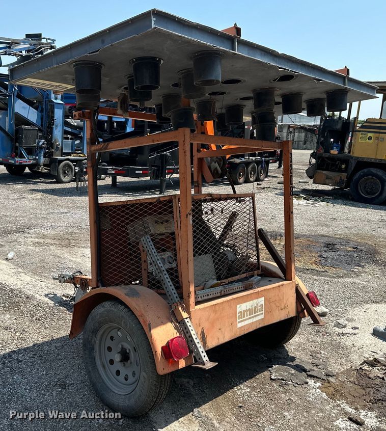 image for item EJ7058 Amida arrow board trailer