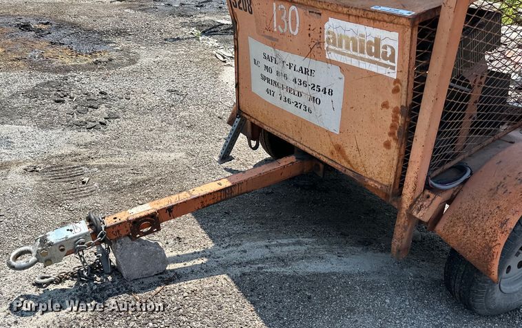 image for item EJ7058 Amida arrow board trailer