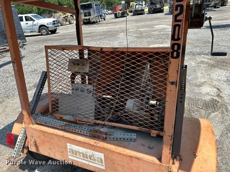 image for item EJ7058 Amida arrow board trailer