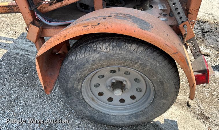 image for item EJ7058 Amida arrow board trailer