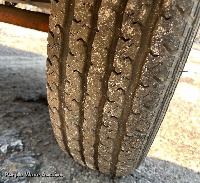 image for item EJ7058 Amida arrow board trailer