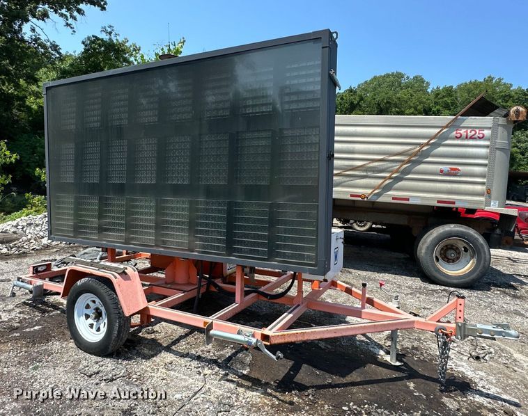image for item EJ7059 Wanco  message board trailer