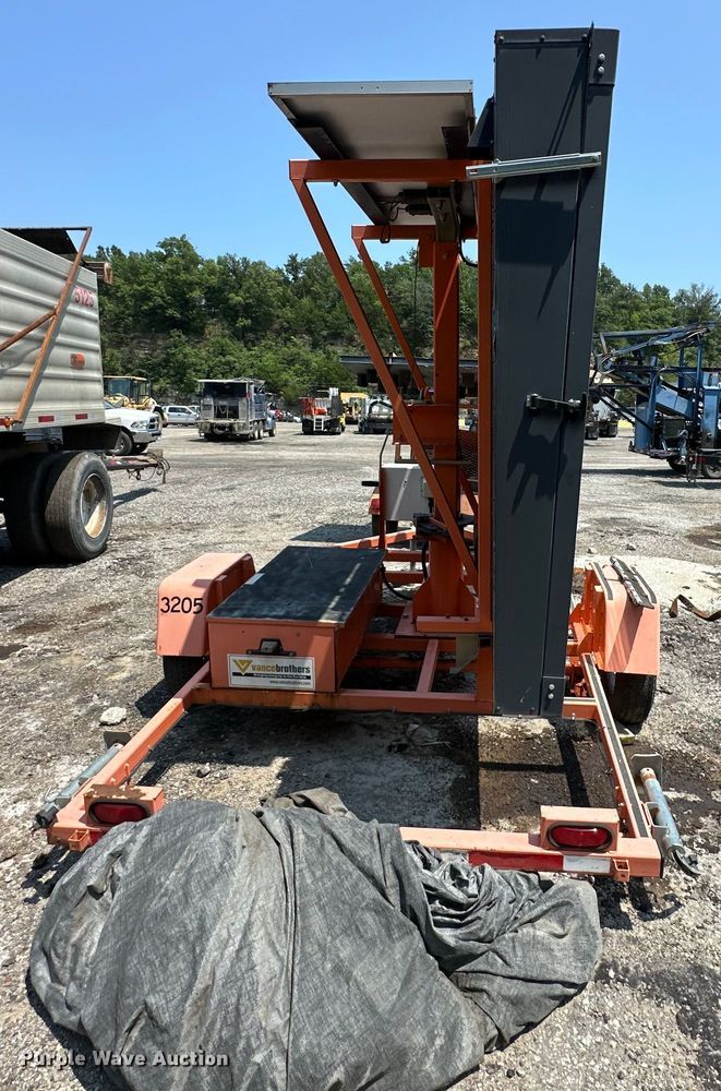 image for item EJ7059 Wanco  message board trailer