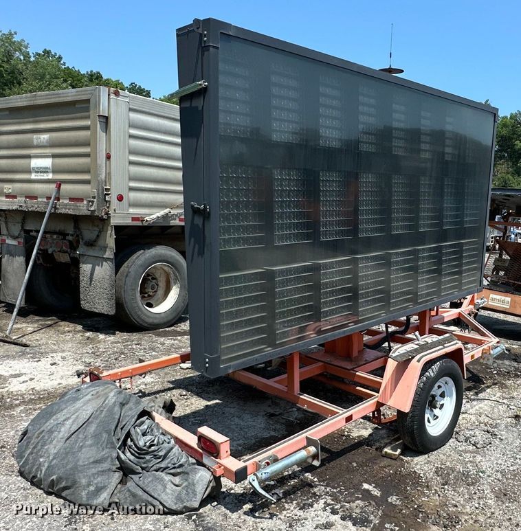 image for item EJ7059 Wanco  message board trailer