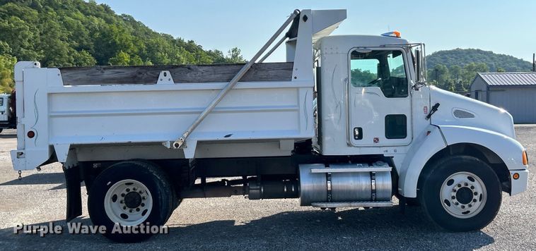 image for item EK4916 2008 Kenworth  T300 dump truck