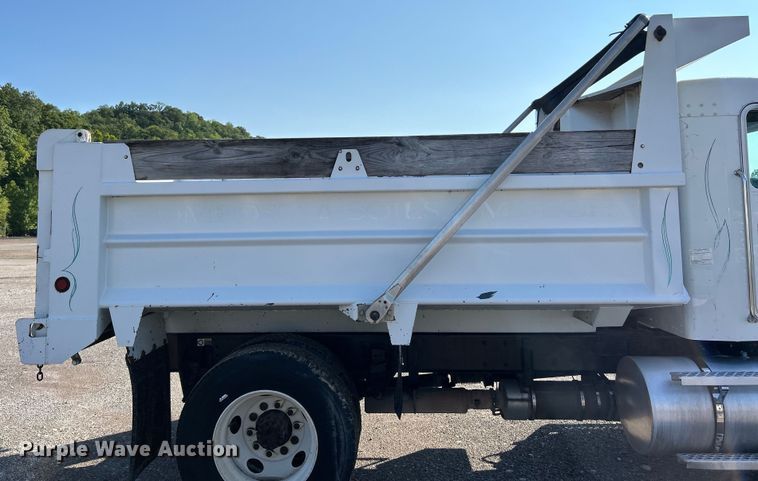 image for item EK4916 2008 Kenworth  T300 dump truck