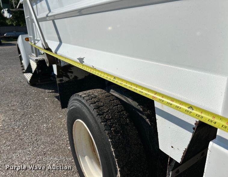 image for item EK4916 2008 Kenworth  T300 dump truck