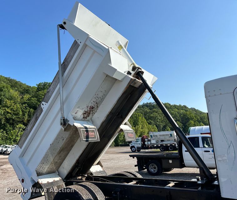 image for item EK4916 2008 Kenworth  T300 dump truck