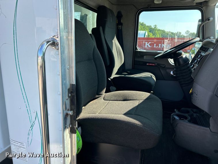 image for item EK4916 2008 Kenworth  T300 dump truck