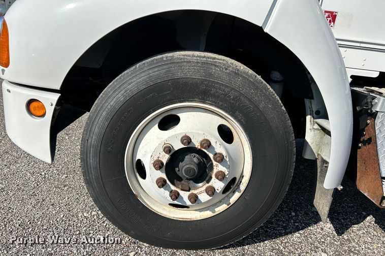 image for item EK4916 2008 Kenworth  T300 dump truck