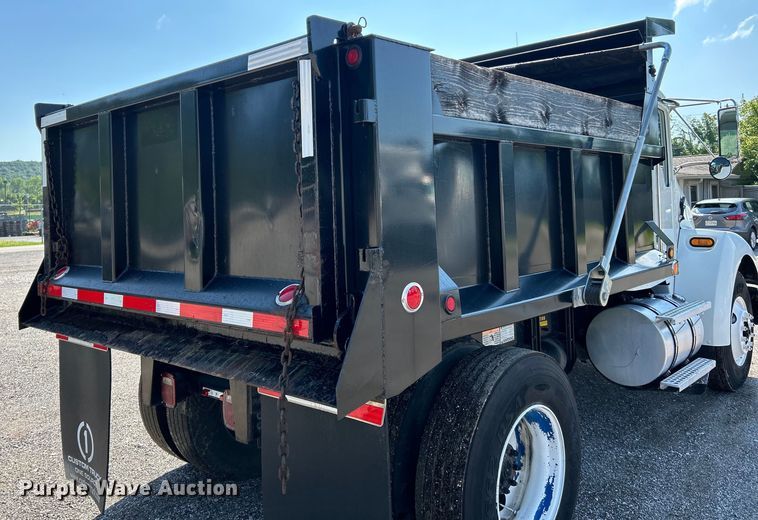 image for item EK4917 2005 Kenworth  T300 dump truck