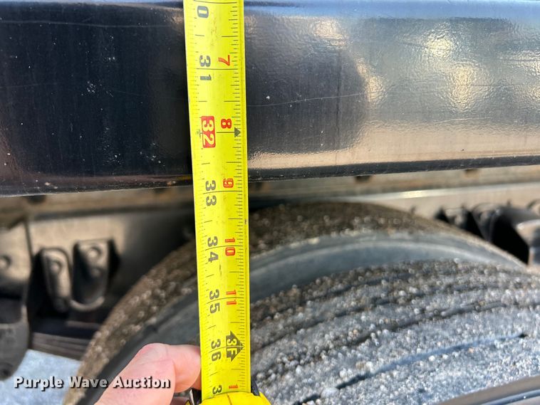 image for item EK4917 2005 Kenworth  T300 dump truck