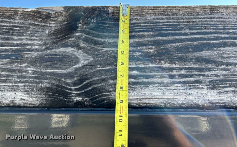 image for item EK4917 2005 Kenworth  T300 dump truck