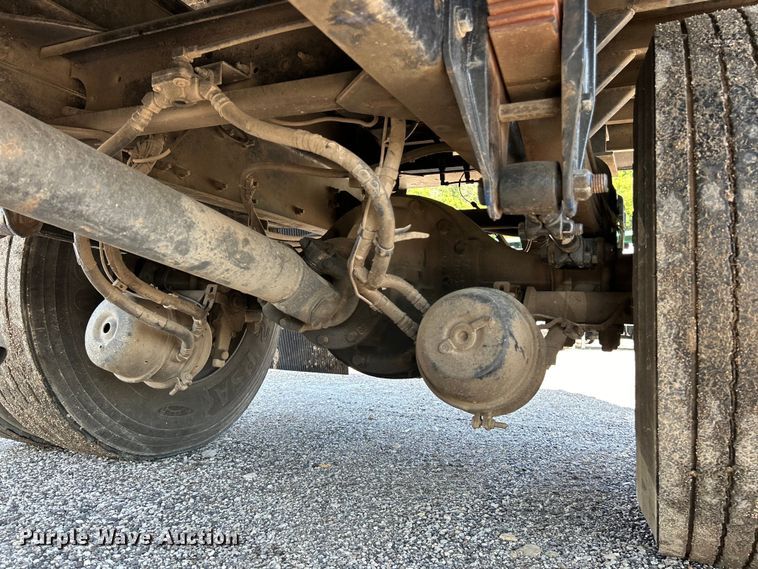 image for item EK4917 2005 Kenworth  T300 dump truck