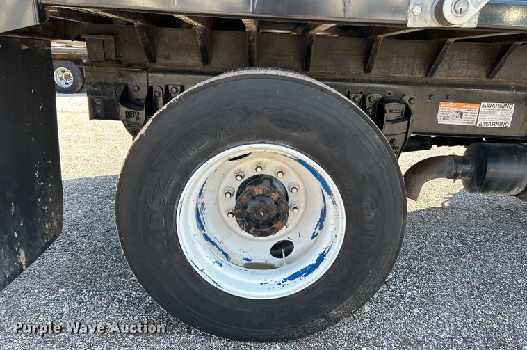 image for item EK4917 2005 Kenworth  T300 dump truck