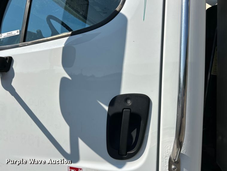 image for item EK4918 2012 Freightliner  Business Class M2 dump truck