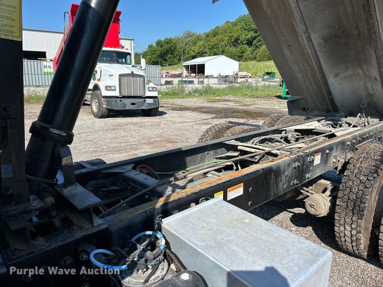 image for item EK4918 2012 Freightliner  Business Class M2 dump truck