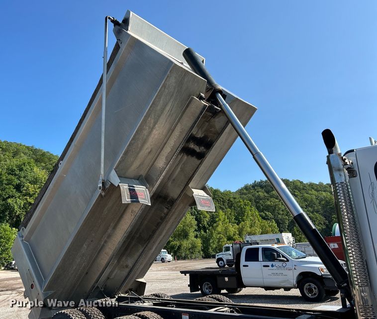 image for item EK4918 2012 Freightliner  Business Class M2 dump truck