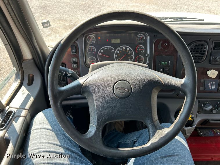 image for item EK4918 2012 Freightliner  Business Class M2 dump truck