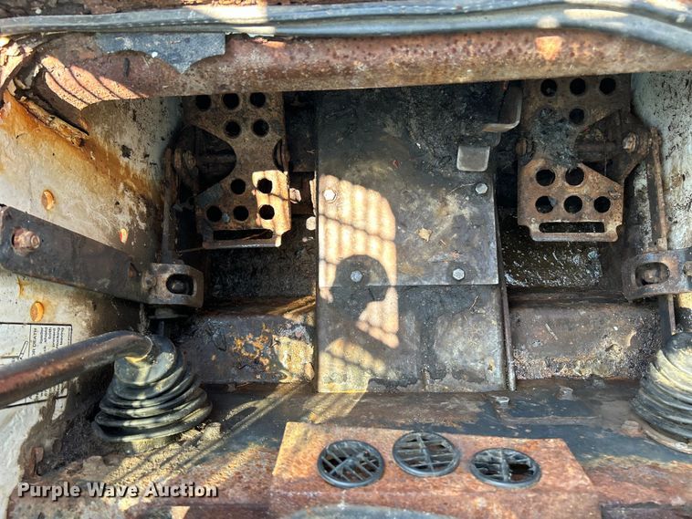 image for item EK4923 1995 Bobcat 773 skid steer loader