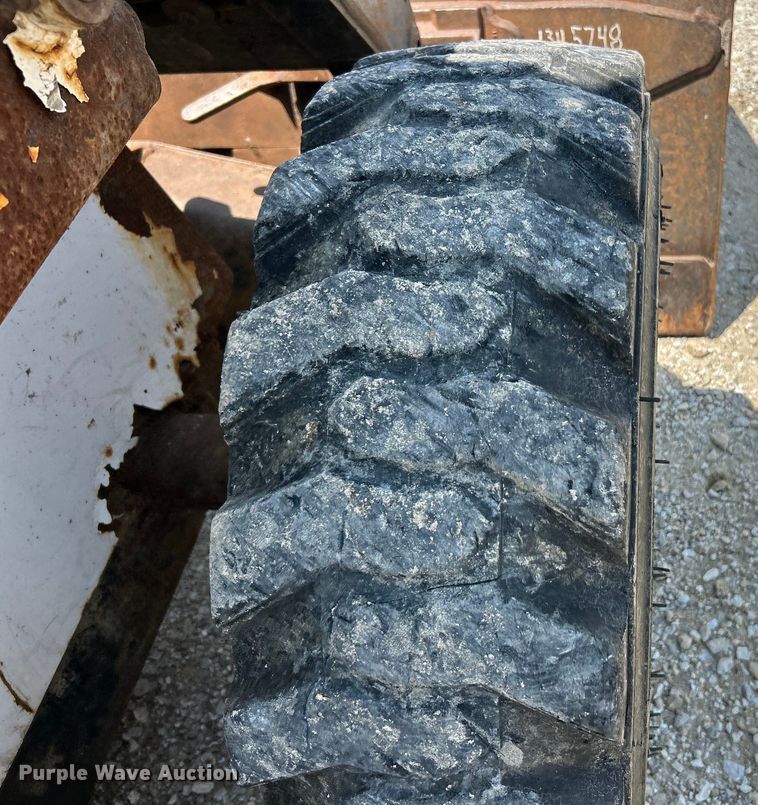 image for item EK4923 1995 Bobcat 773 skid steer loader