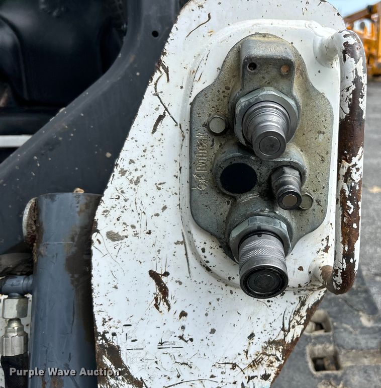 image for item EK4927 2017 Bobcat T590 tracked skid steer loader