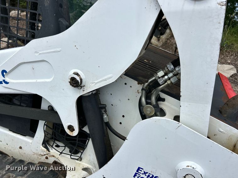 image for item EK4927 2017 Bobcat T590 tracked skid steer loader