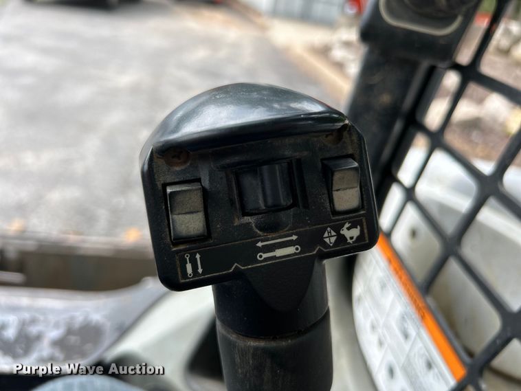 image for item EK4927 2017 Bobcat T590 tracked skid steer loader