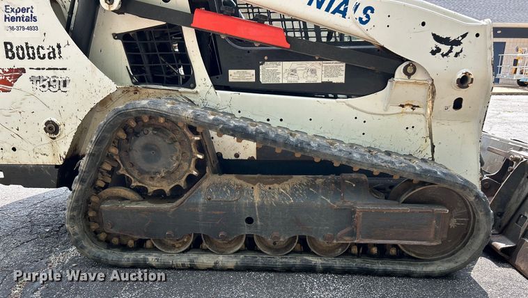 image for item EK4927 2017 Bobcat T590 tracked skid steer loader
