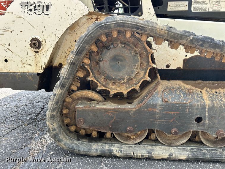 image for item EK4927 2017 Bobcat T590 tracked skid steer loader