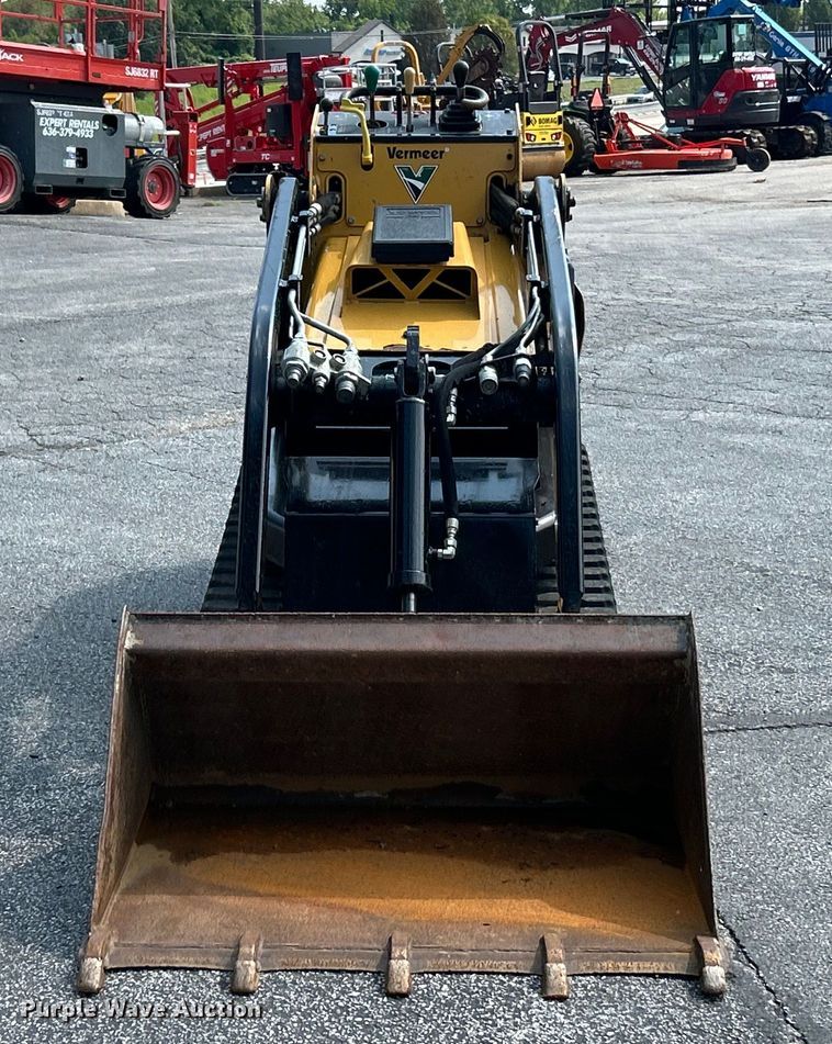 image for item EK4928 2021 Vermeer  S925TX compact utility loader