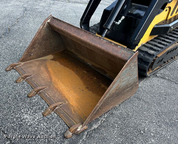 image for item EK4928 2021 Vermeer  S925TX compact utility loader