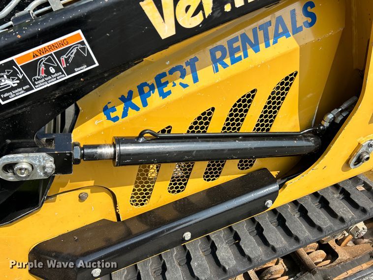 image for item EK4928 2021 Vermeer  S925TX compact utility loader