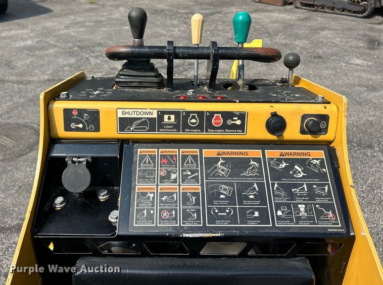 image for item EK4928 2021 Vermeer  S925TX compact utility loader