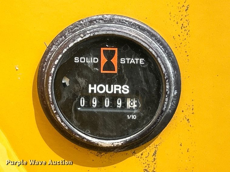 image for item EK4928 2021 Vermeer  S925TX compact utility loader