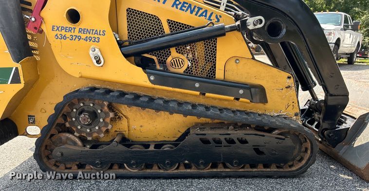 image for item EK4928 2021 Vermeer  S925TX compact utility loader