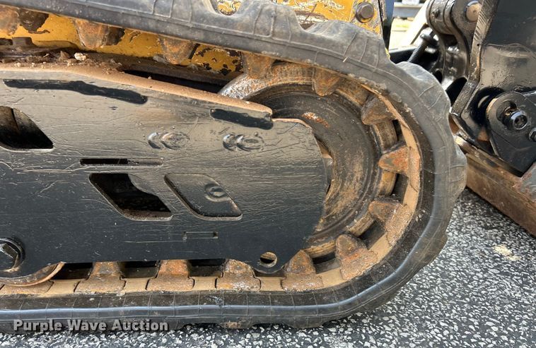 image for item EK4928 2021 Vermeer  S925TX compact utility loader