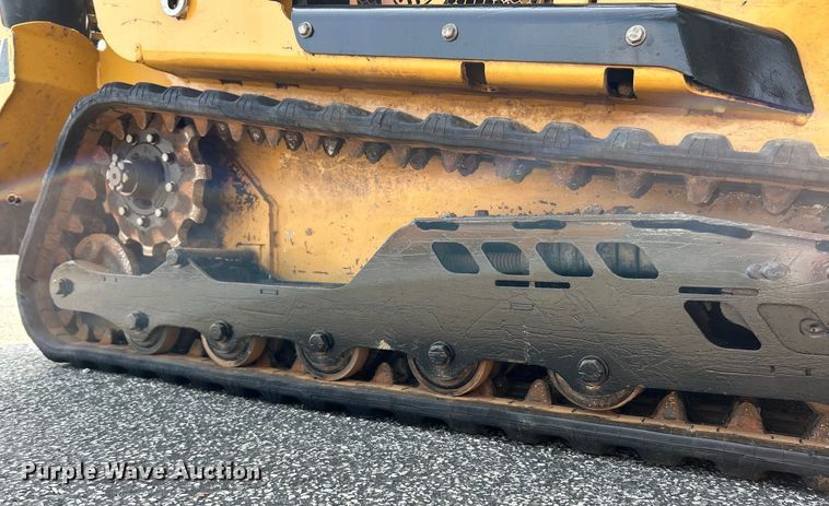 image for item EK4928 2021 Vermeer  S925TX compact utility loader