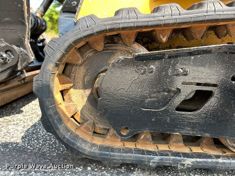 image for item EK4928 2021 Vermeer  S925TX compact utility loader