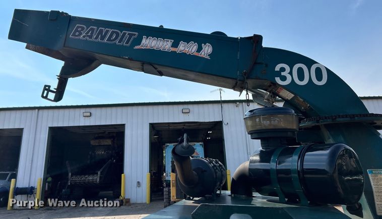 image for item EK4962 2014 Bandit  Intimidator 1390XP wood chipper