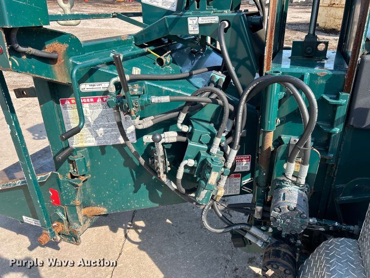 image for item EK4962 2014 Bandit  Intimidator 1390XP wood chipper