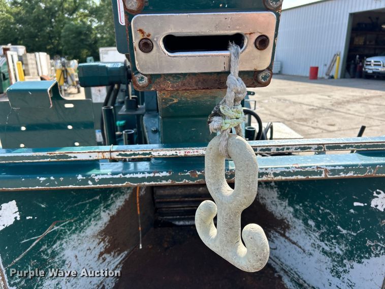 image for item EK4962 2014 Bandit  Intimidator 1390XP wood chipper